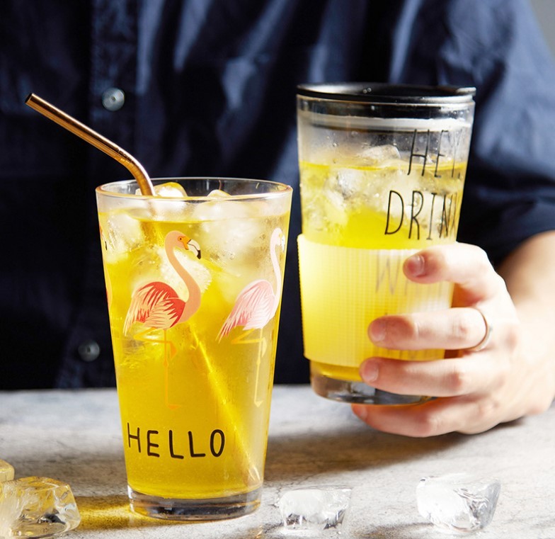 玻璃杯
